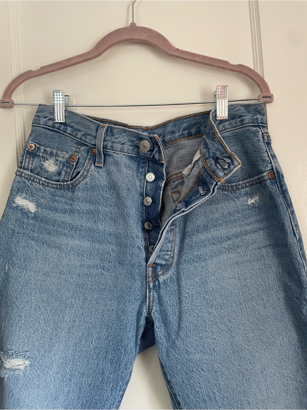 Levi's 501 Button-Fly Jeans with Rips - Picture 3 of 16